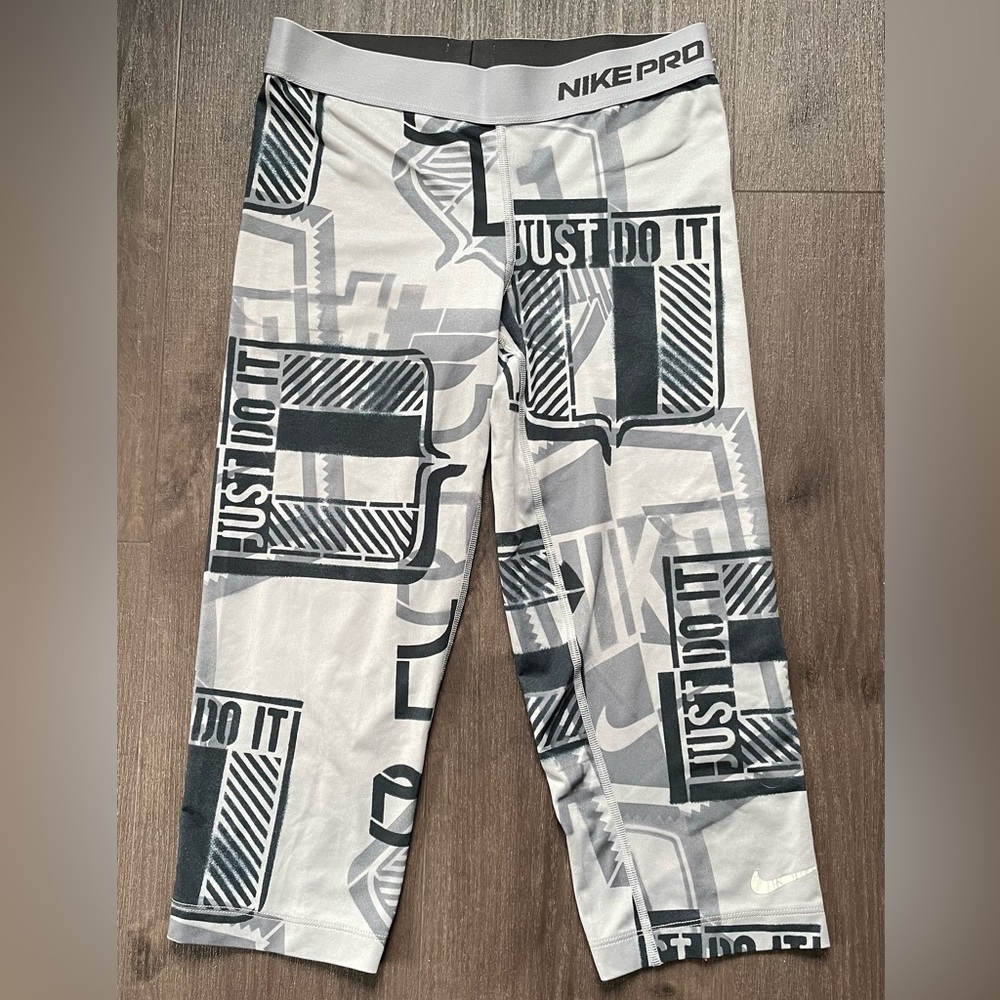 Nike Pro Compression Crop Leggings